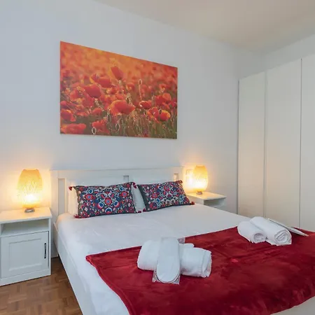 I-host Luxury - Cherubini 6 Apartment